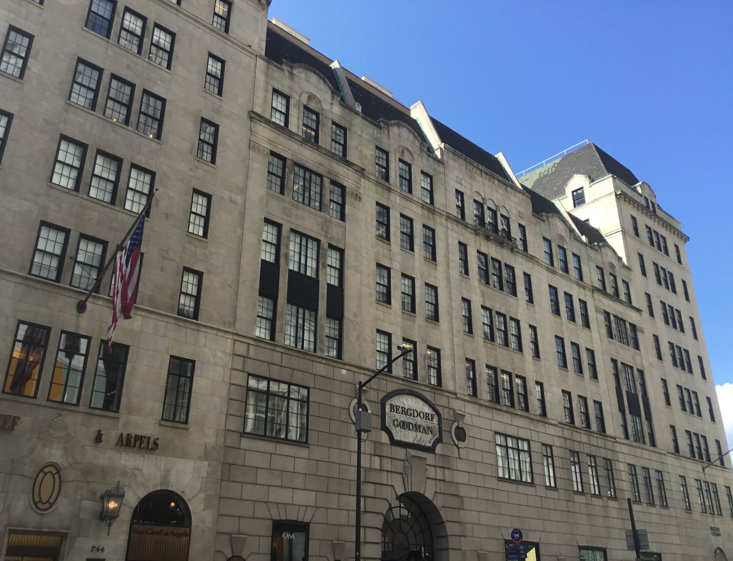 10 Department Stores That Still Exist & 10 That Have Disappeared - SheFashionable